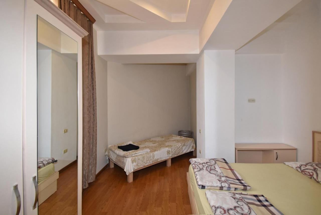 Abovyan Street 16, Apartment No 24 Yerevan Exterior photo