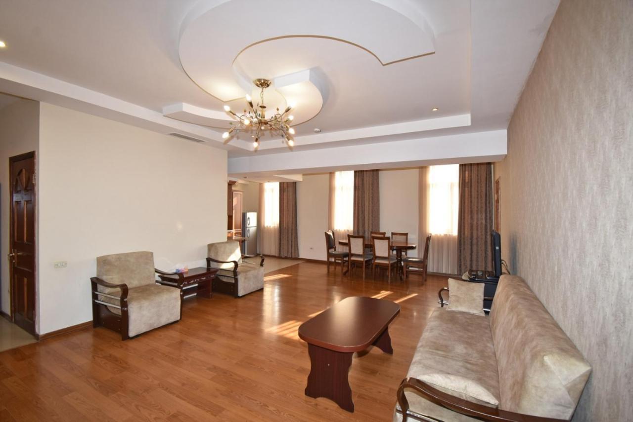 Abovyan Street 16, Apartment No 24 Yerevan Exterior photo