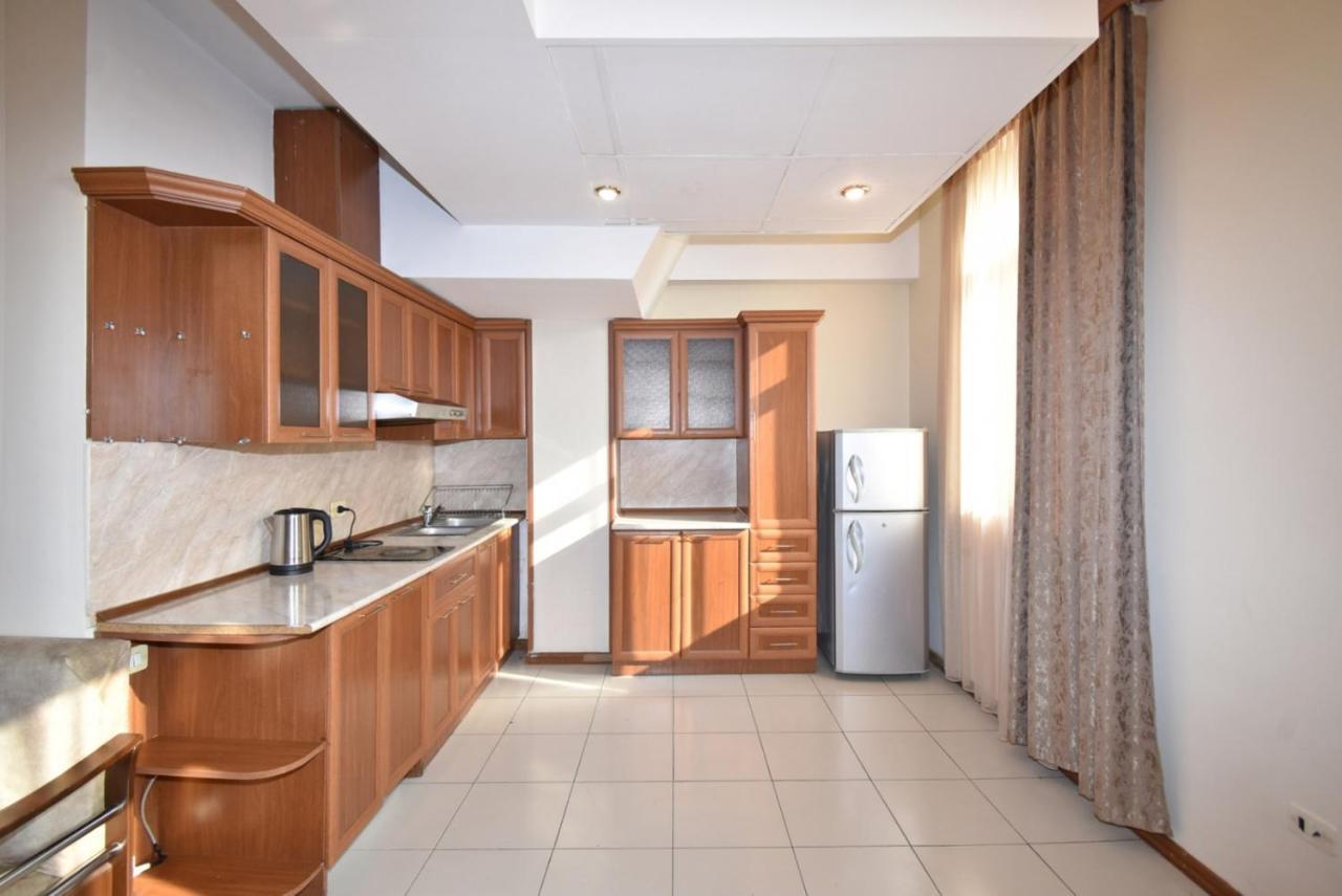 Abovyan Street 16, Apartment No 24 Yerevan Exterior photo